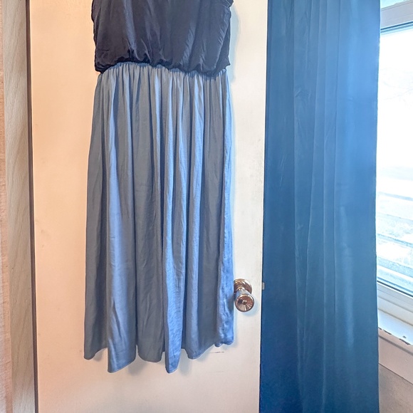 Loft High-Low with High Neckline Pleated Dress - Picture 4 of 4